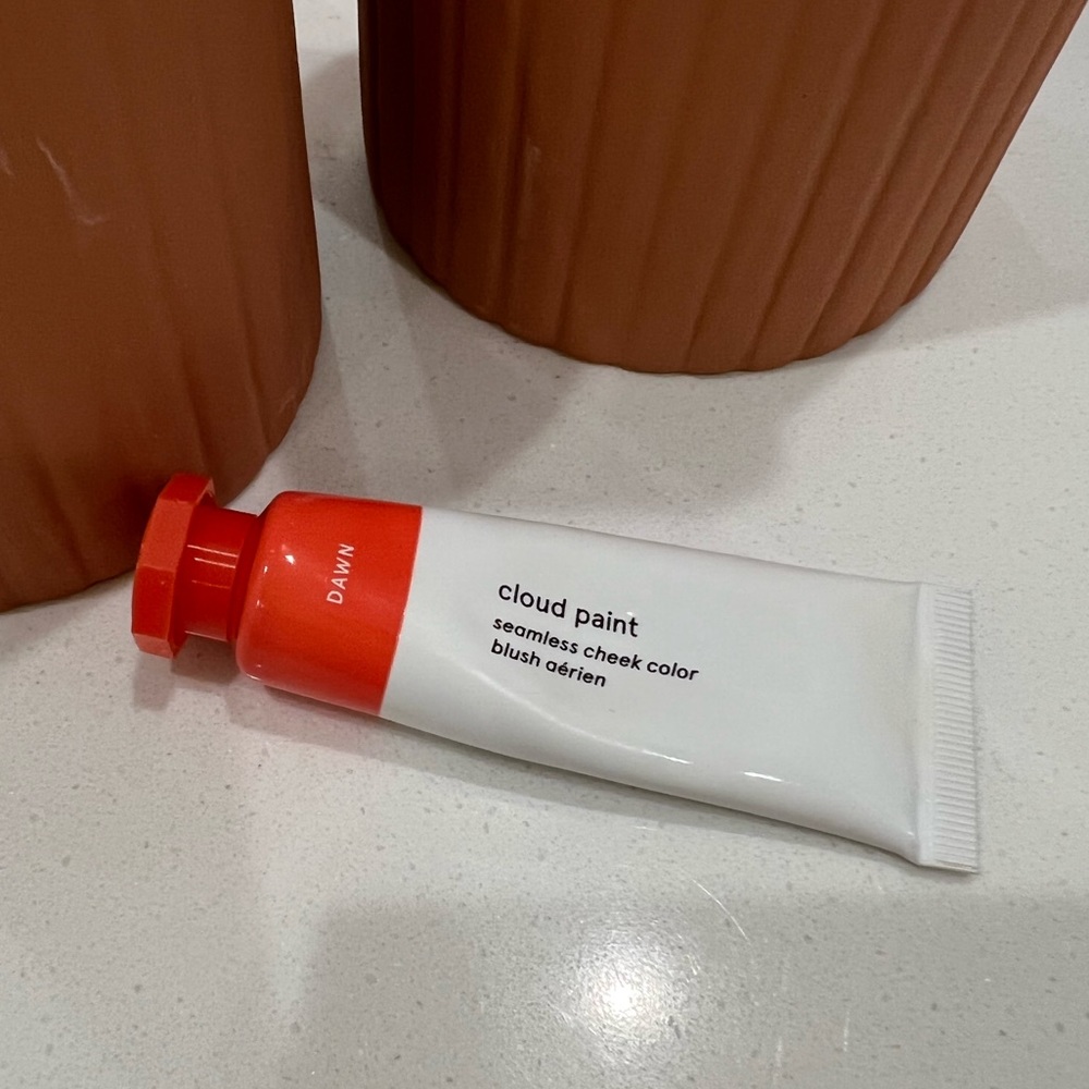 Glossier Cloud Paint gel blush in Dawn